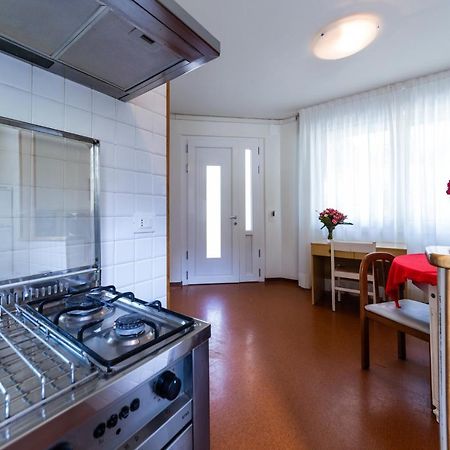 Villa Lucilla Lignano Sabbiadoro Buitenkant foto