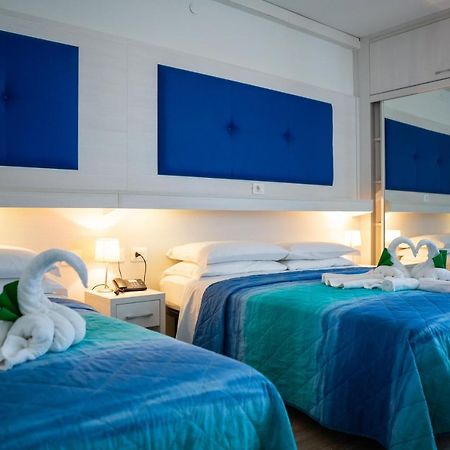 Villa Lucilla Lignano Sabbiadoro Buitenkant foto