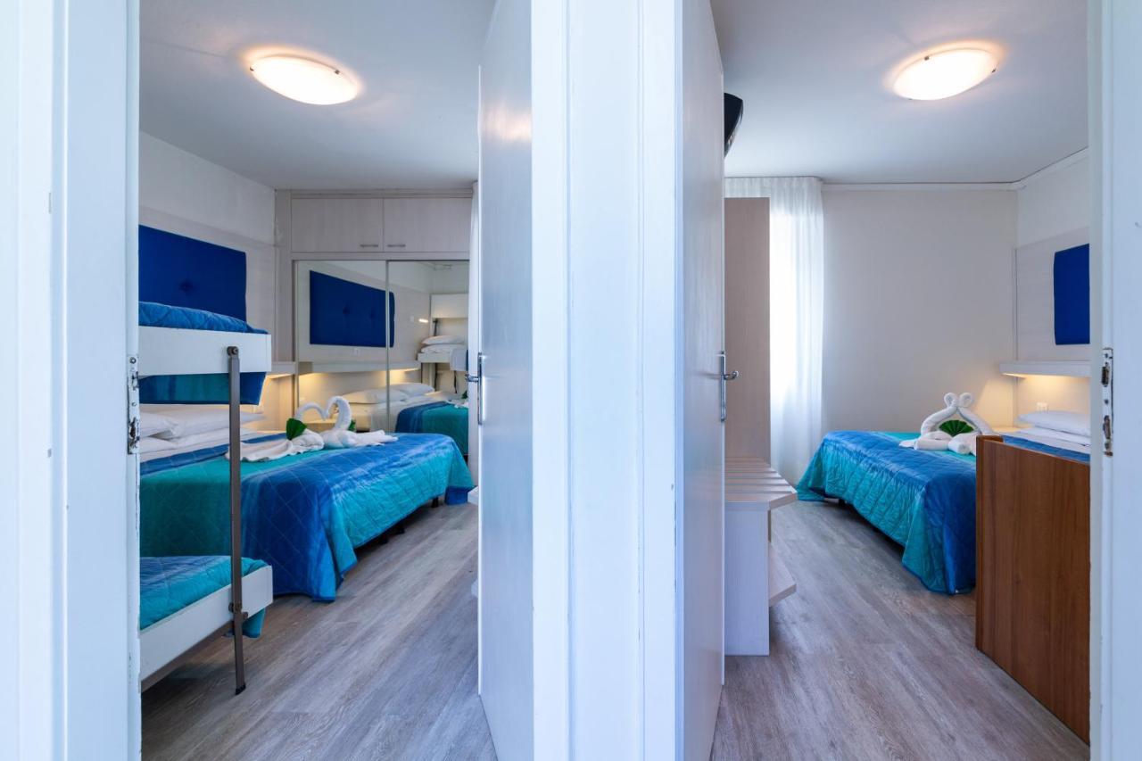 Villa Lucilla Lignano Sabbiadoro Buitenkant foto