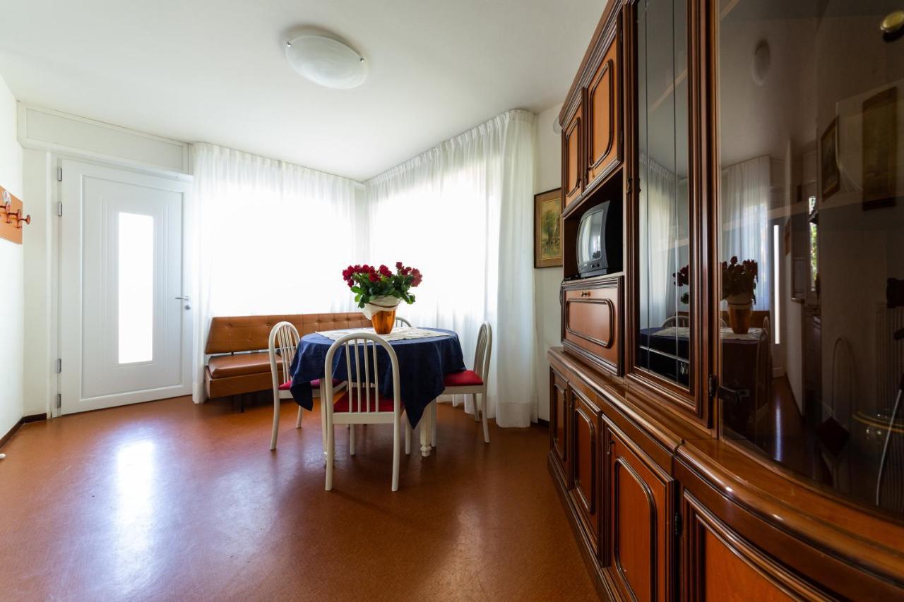 Villa Lucilla Lignano Sabbiadoro Buitenkant foto