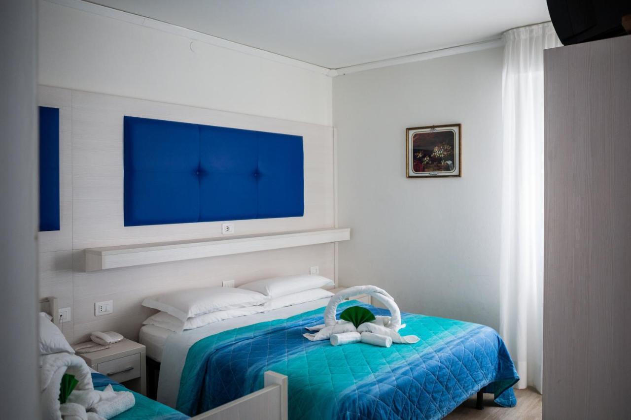 Villa Lucilla Lignano Sabbiadoro Buitenkant foto