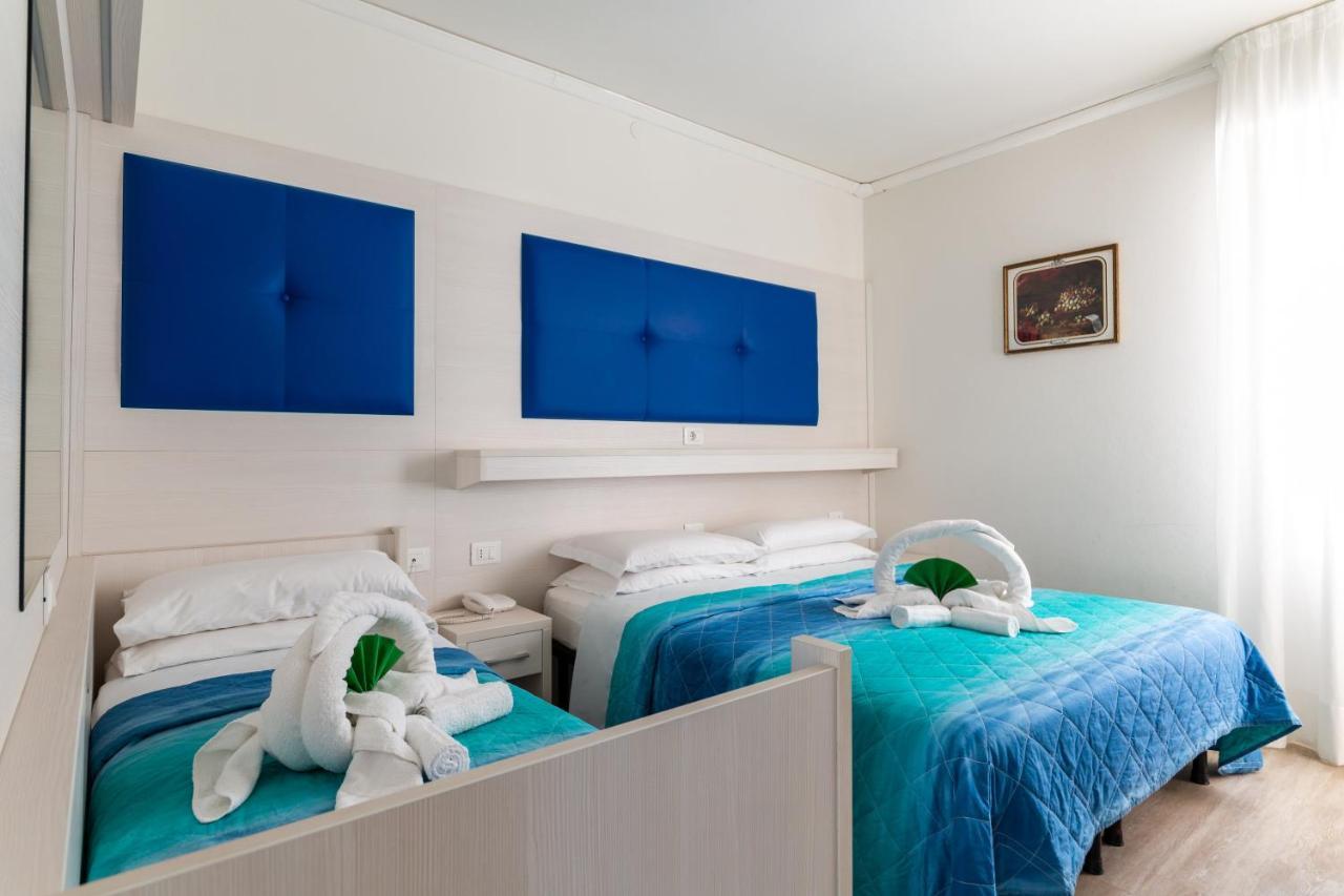 Villa Lucilla Lignano Sabbiadoro Buitenkant foto
