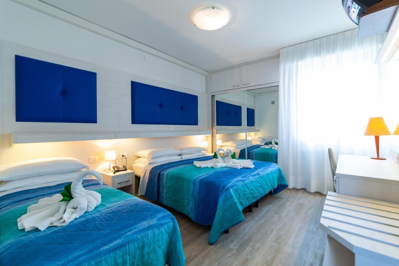 Villa Lucilla Lignano Sabbiadoro Buitenkant foto