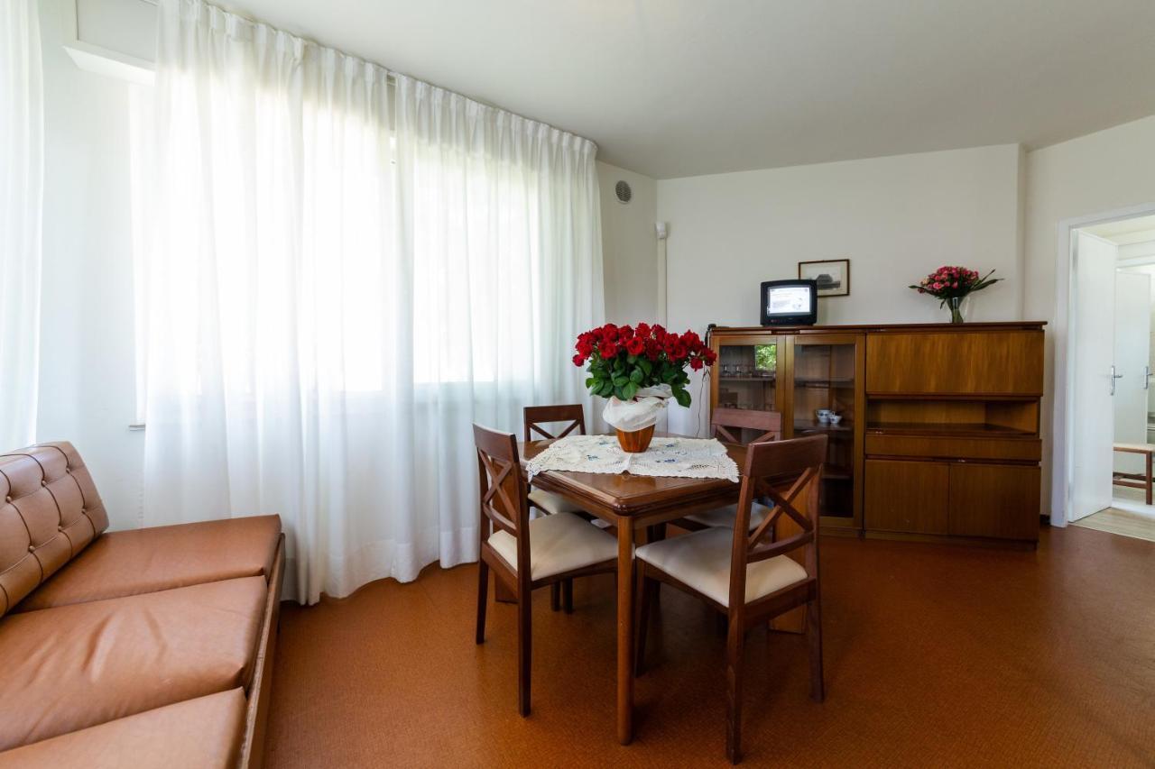 Villa Lucilla Lignano Sabbiadoro Buitenkant foto